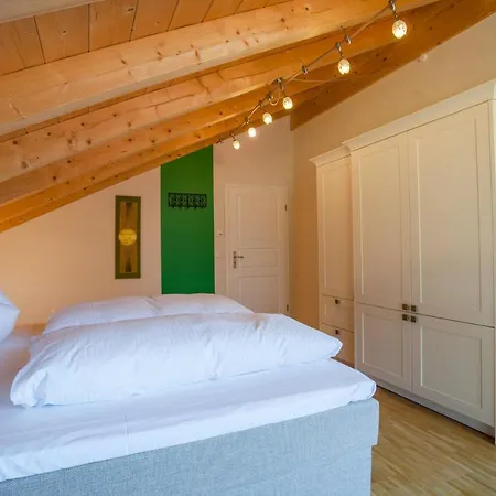 Rundblick Apartman *